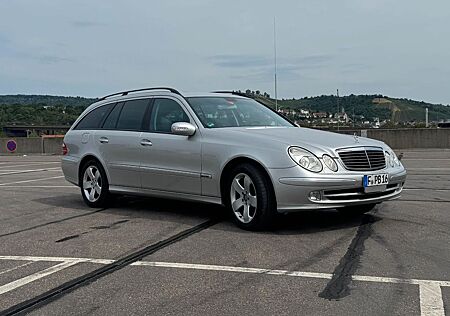 Mercedes-Benz E 500 T AVANTGARDE