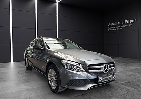 Mercedes-Benz C 400 C400T *4MATIC*Avantgarde*COMAND* RFK*Pano-Dach*