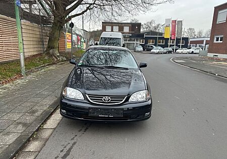 Toyota Avensis 1.8 1.Hand Neuer TÜV