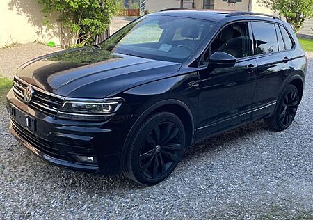 VW Tiguan Volkswagen 2.0 TDI SCR 140kW DSG 4MOTION Highlin...