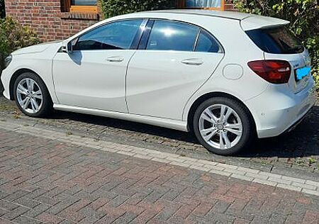 Mercedes-Benz A 160 -