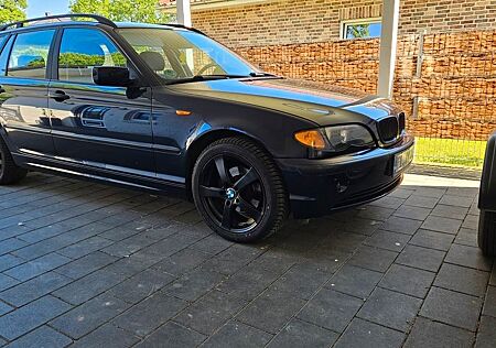 BMW 318i touring -Automatik