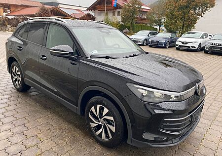 VW Tiguan Volkswagen 1.5 eTSI DSG Prime, ACC,IQ-Light,LHZ,S...