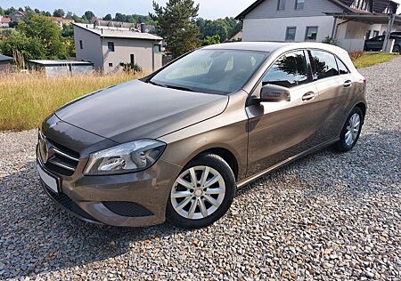 Mercedes-Benz A 180 CDI Style / Sitzheizung / ALU / Klima / Navi