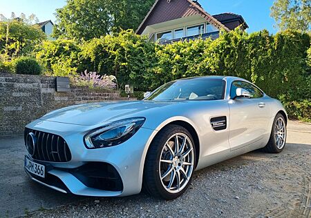 Mercedes-Benz AMG GT 4.0 V8 DCT -