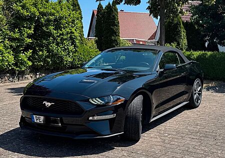Ford Mustang 2.3 Eco Boost Convertible