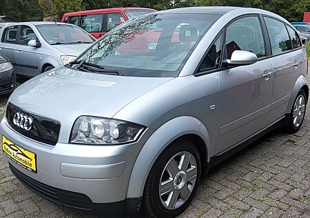 Audi A2 1.4l Benziner / wenig km / TOP Gepflegt