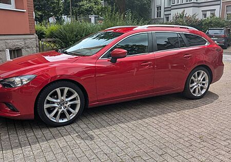 Mazda 6 Sports-Line, Leder,Bose,Navi,Anhänger,8xReifen