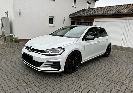 VW Golf Volkswagen VII GTD Sport&Style Pano Matrix-LED Leder