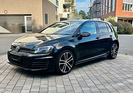 VW Golf Volkswagen VII Lim. GTD |Bi-Xenon|PDC|Sport&Sound-Pak.