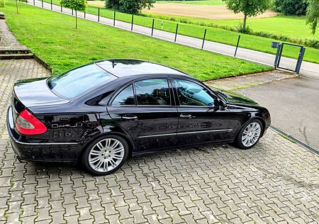 Mercedes-Benz E 220 CDI AVANTGARDE Avantgarde Sportpaket