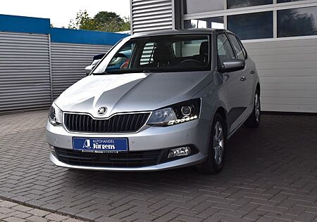 Skoda Fabia Style 1,2 TSI DSG/KLIMAAUTOMATIK/SHZ