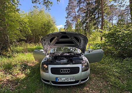 Audi TT Coupe 1.8T -