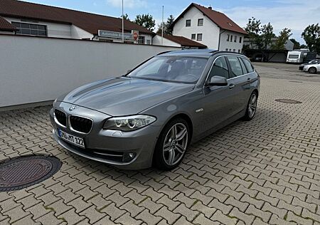 BMW 530d Touring BiXenon Softclose Sideview Nappa