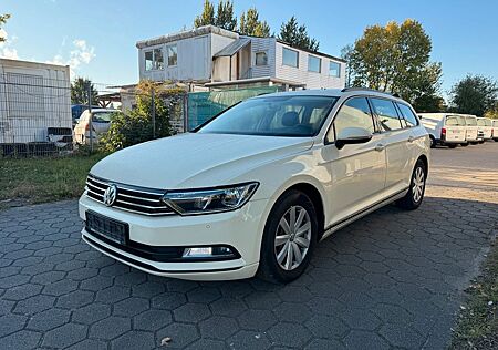 VW Passat Variant Volkswagen 2.0 TDI DSG -Navi-Klima