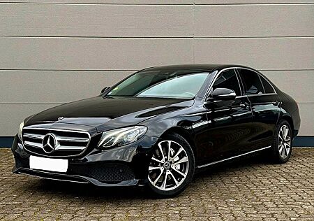 Mercedes-Benz E 350 d Burmester- Pano-Widescreen-360°