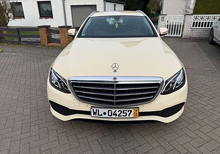 Mercedes-Benz E 220 d T , Navi, LED Multibiem ,Kamera