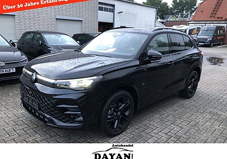 VW Tiguan Volkswagen 1.5 TSI e R-Line Pano Head Black Matrix A