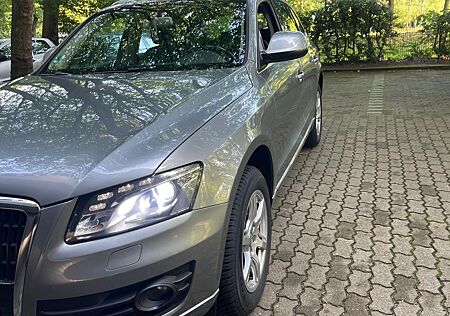 Audi Q5 3.0 TDI DPF S tronic quattro - TÜV NEU!