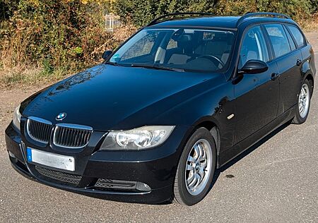 BMW 320d Touring Kombi Panorama-Dach AHK Tempomat