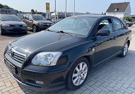 Toyota Avensis 1.8 Executive Liftback TÜV NEU