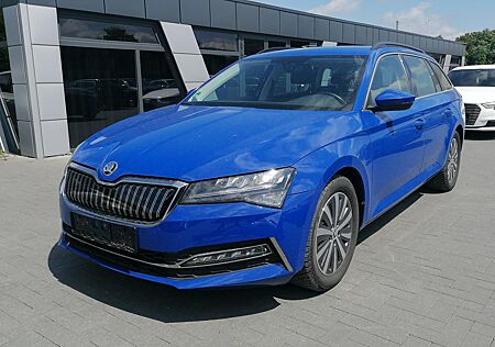 Skoda Superb Combi Ambition iV 1.4 TSI /TEMPO/PDC/SHZ/