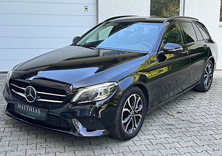 Mercedes-Benz C 300 C 300d T /Night Paket/VollLeder/360/Spur/Abstand