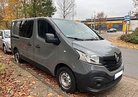 Renault Trafic - kein Baustellenfahrzeug -...