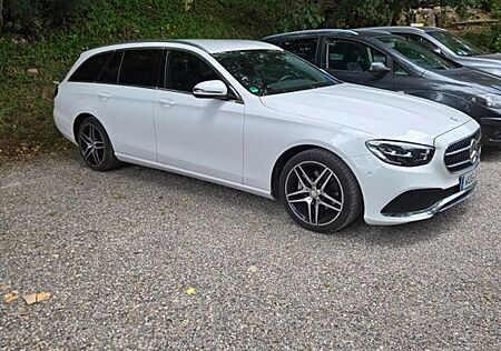 Mercedes-Benz E 220 CDI T AVANTGARDE Avantgarde