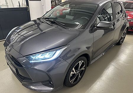 Toyota Yaris Hybrid Teamplayer