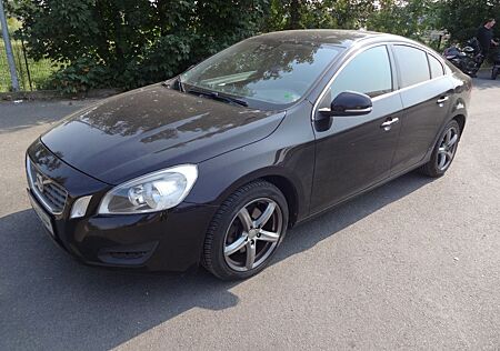 Volvo S60 Lim. Momentum