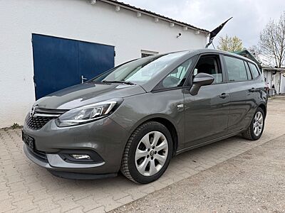 Opel Zafira Tourer  Edition Automati Navi