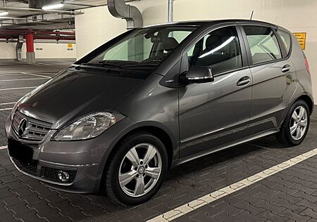 Mercedes-Benz A 180 AVANTGARDE SPORTPAET- TÜV NEU-KLIMA-SIT