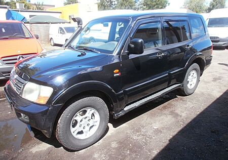 Mitsubishi Pajero 3,2 DI-D Dakar LKW Zul.