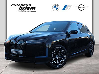 BMW iX xDrive40 HK HiFi DAB Pano.Dach Komfortzg.