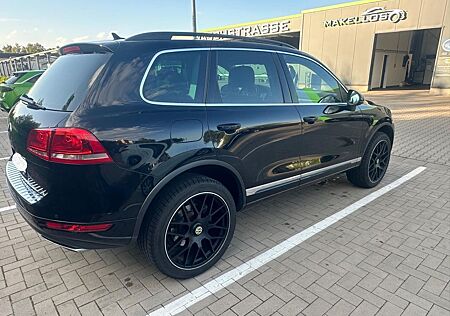 VW Touareg Volkswagen 3.0 V6 TDI Tiptronic BMT Terrain Tec...