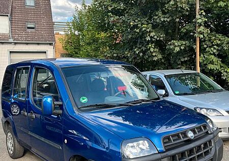 Fiat Doblo 1.6 16V Family 7 Sitzer Klima Tüv neu