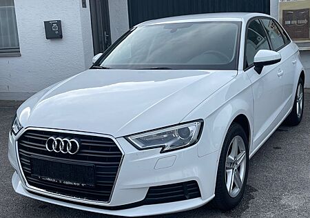 Audi A3 Sportback/Xenon/Tempomat/Klimaautomatik/PDC