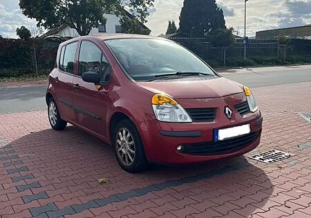 Renault Modus TÜV Neu (Lackschaden)