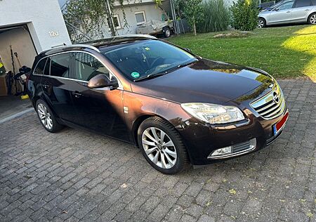 Opel Insignia Sports Tourer 1.8 150 Jahre 15...
