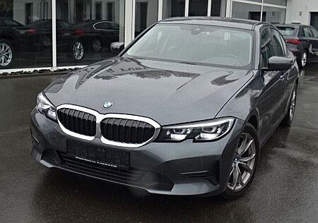 BMW 320d Limousine,LEDER,NAVI,LED,AUTOM,KAMERA,1HAND