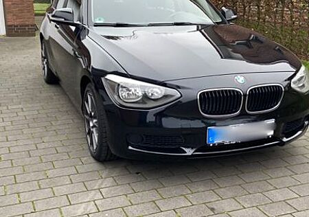 BMW 114i -