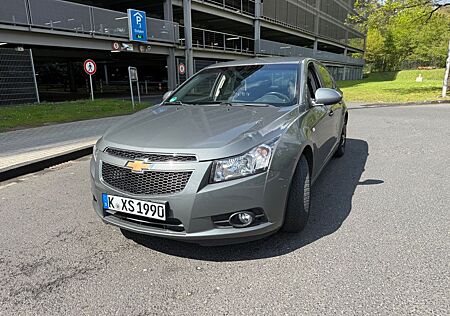 Chevrolet Cruze 1.6 LS Benziner LS