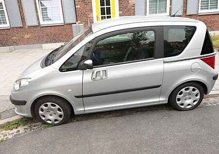 Peugeot 1007 Tendance HDi 70 Tendance