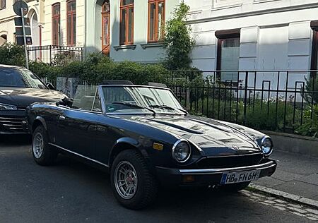 Fiat 124 Spider