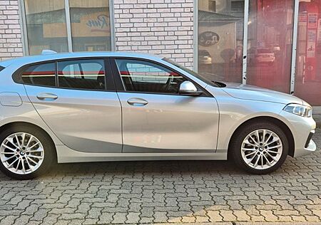 BMW 118 1 Lim. d Advantage/LiveCockp.Prof/HUD