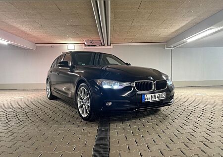 BMW 320d Touring-HiFi-Pano-Nav. Prof.-Scheckh.-PDC