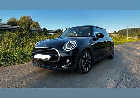 Mini Cooper Classic Trim Steptronic Classic Trim