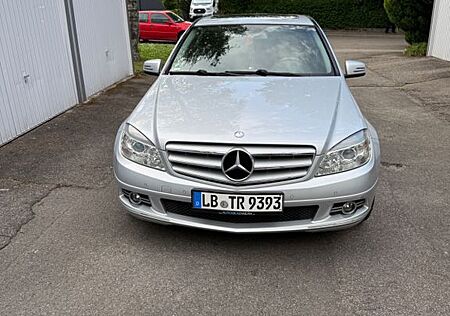 Mercedes-Benz C 180 -