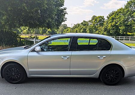 Skoda Superb 1.4 Comfort 1. Hand, werkstattgepfl.